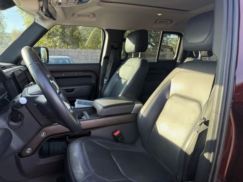 Used 2023 Land Rover Defender 130 First Edition image 13