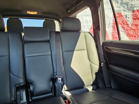 Used 2021 Lexus GX 460 Premium image 27