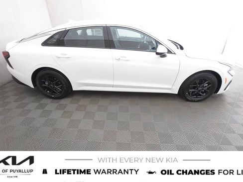 New 2026 Kia K5 LXS image 4