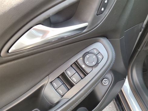 Used 2025 Buick Encore GX Sport Touring w/ Comfort Package image 15