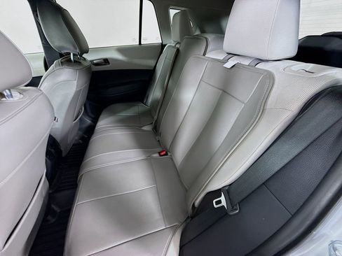 Used 2024 Toyota Corolla Cross LE FWD image 21