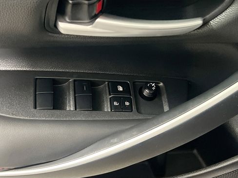 Used 2025 Toyota Corolla SE image 15