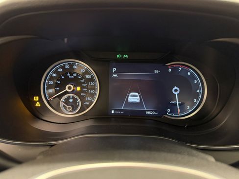 Used 2022 Genesis G70 2.0T image 13