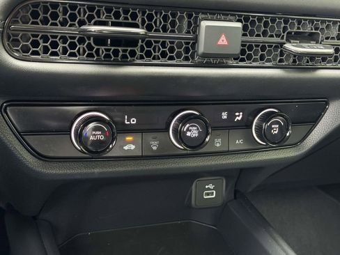 Used 2025 Honda HR-V LX image 5