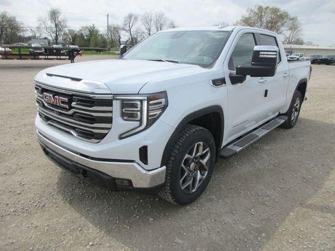 New 2026 GMC Sierra 1500 SLT w/ SLT Premium Plus Package AWD/4WD image 11