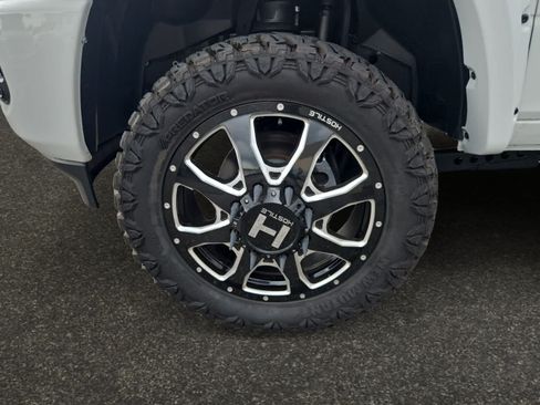 Used 2026 RAM 3500 Laramie AWD/4WD image 14