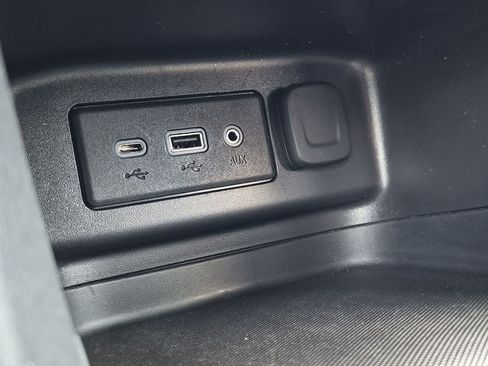 Used 2022 Chevrolet Equinox LT AWD/4WD image 29