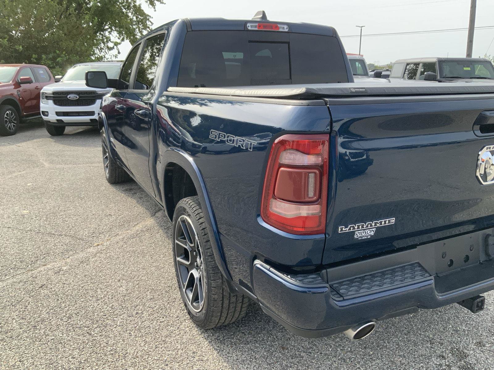 Used 2021 RAM 1500 Laramie AWD/4WD image 13