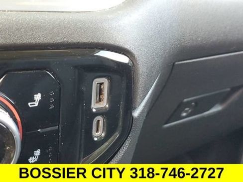 Certified 2022 GMC Sierra 1500 SLT AWD/4WD image 30