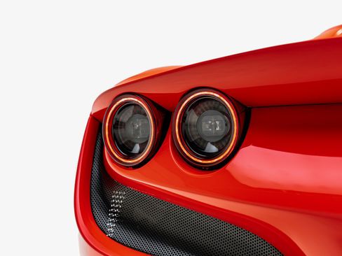 Used 2022 Ferrari F8 Tributo RWD image 34