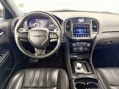 Used 2017 Chrysler 300 S RWD image 50
