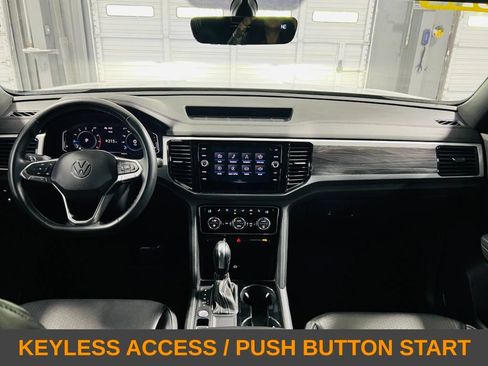 Used 2022 Volkswagen Atlas Cross Sport SE FWD image 4