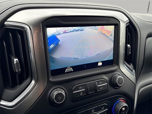 Used 2020 Chevrolet Silverado 2500 LT w/ Convenience Package image 14