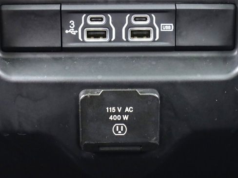 Used 2020 RAM 1500 Sport w/ Night Edition image 39