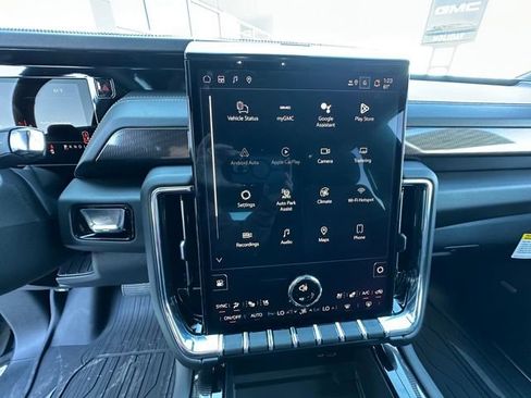 New 2026 GMC Yukon XL Elevation w/ Elevation Premium Package image 18