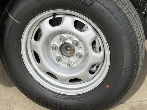 New 2025 Ford F150 XL image 30