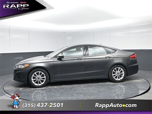 Used 2020 Ford Fusion SE image 4