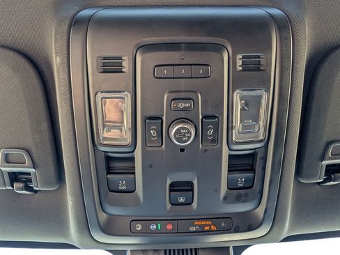 Certified 2024 Chevrolet Tahoe Z71 w/ Luxury Package AWD/4WD image 11