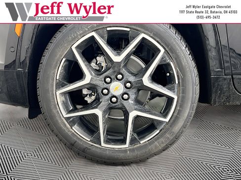 New 2026 Chevrolet Traverse High Country w/ LPO, Floor Liner Package FWD image 37
