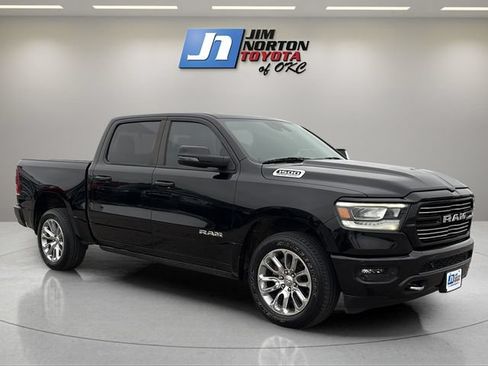 Used 2023 RAM 1500 Laramie AWD/4WD image 3