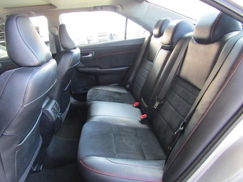 Used 2016 Toyota Camry XSE w/ Moonroof Package FWD image 10