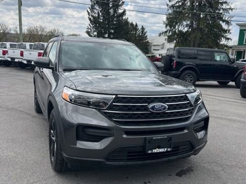 Used 2020 Ford Explorer XLT w/ Comfort Package AWD/4WD image 14