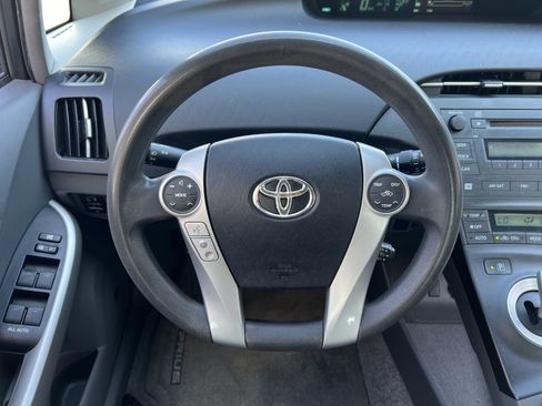 Used 2010 Toyota Prius Three FWD image 24