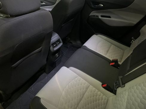Used 2021 Chevrolet Equinox LS w/ LS Convenience Package AWD/4WD image 14