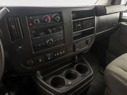 Used 2020 Chevrolet Express 3500 LT w/ LT Preferred Equipment Group RWD image 24
