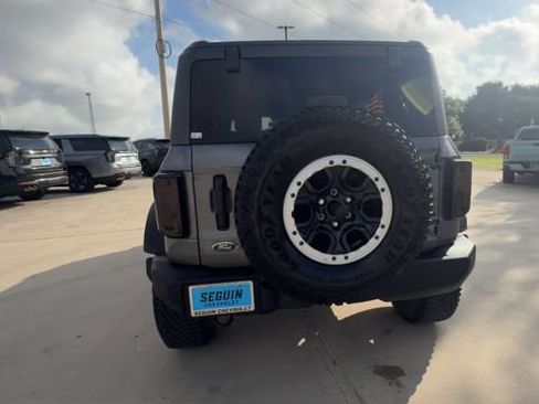 Used 2024 Ford Bronco Big Bend w/ Sasquatch Package AWD/4WD image 7