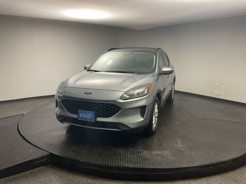 Used 2021 Ford Escape SE w/ Cold Weather Package image 3