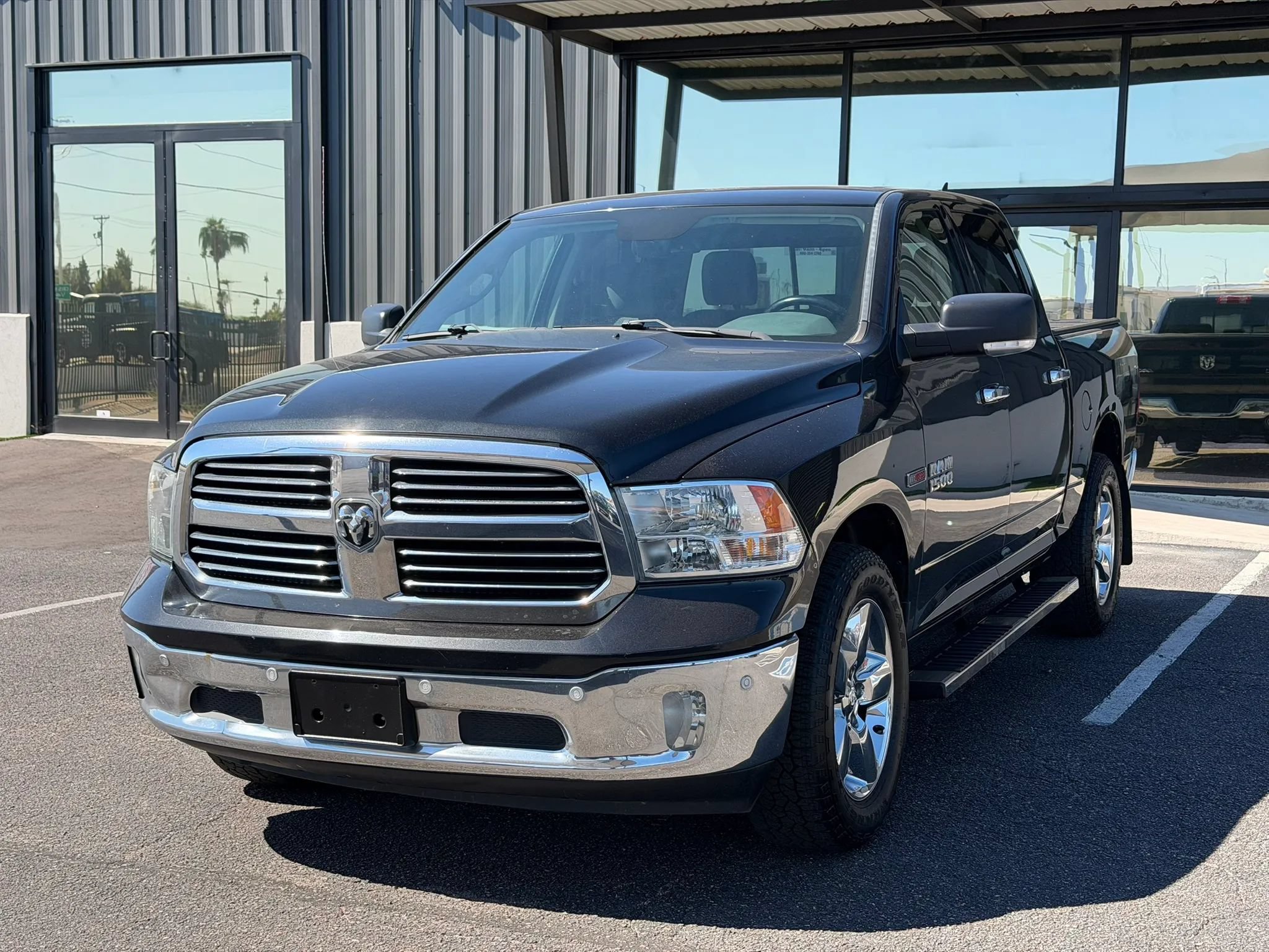 Used 2017 RAM 1500 Big Horn AWD/4WD image 2