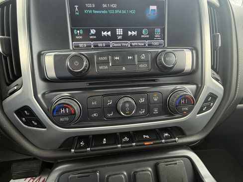 Used 2018 GMC Sierra 1500 SLT image 13