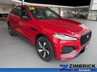 Used 2024 Jaguar F-PACE R-Dynamic S image 1