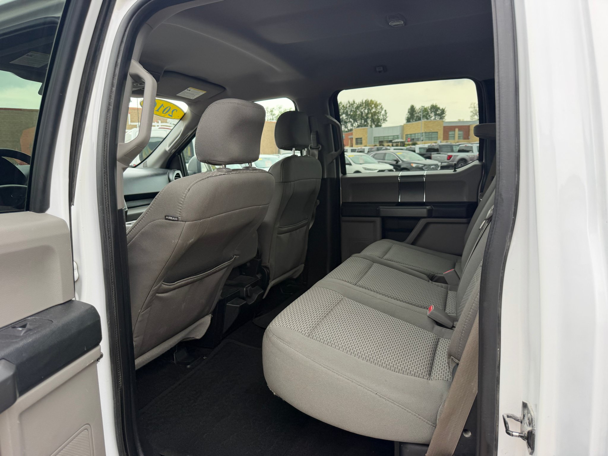 Used 2016 Ford F150 XLT w/ Equipment Group 302A Luxury AWD/4WD image 9