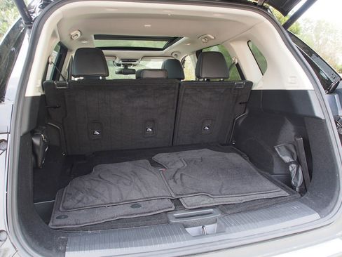 Used 2023 Nissan Rogue SL image 14