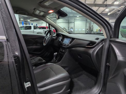 Used 2019 Buick Encore Preferred image 11