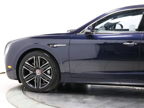 Used 2016 Bentley Flying Spur V8 AWD/4WD image 8