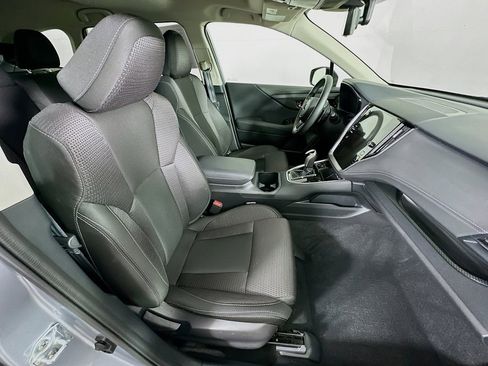 Used 2025 Subaru Outback Premium w/ Popular Package #1A image 35