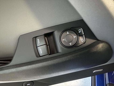 Used 2023 Chevrolet Camaro LT w/ Technology Package image 13