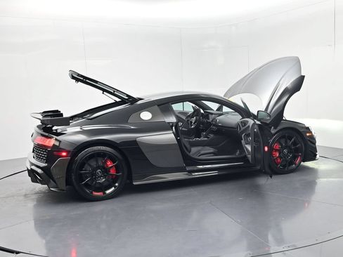 Used 2023 Audi R8 V10 GT RWD image 72