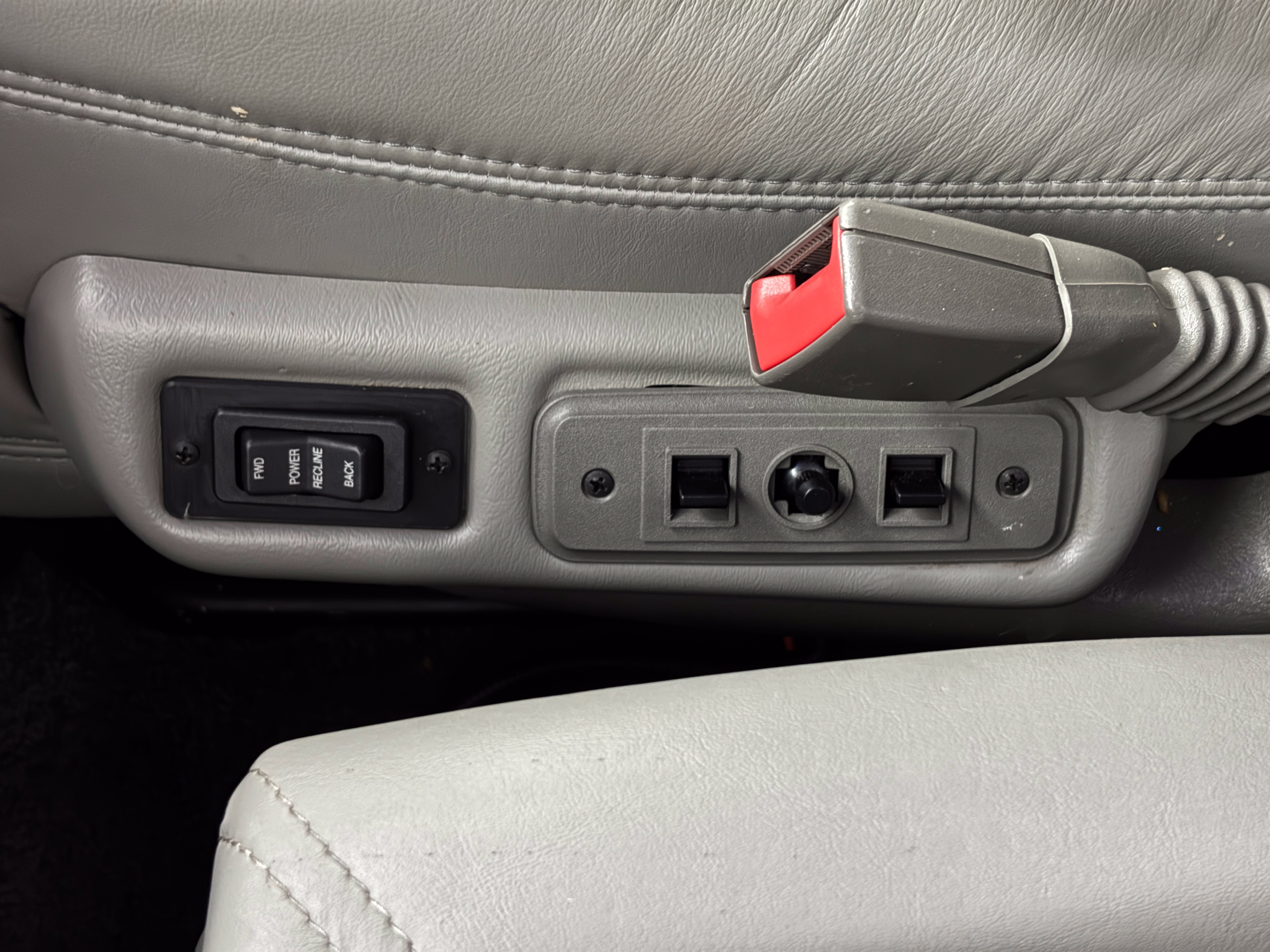 Used 2020 GMC Savana 2500 Extended w/ Enhanced Convenience Package RWD image 40