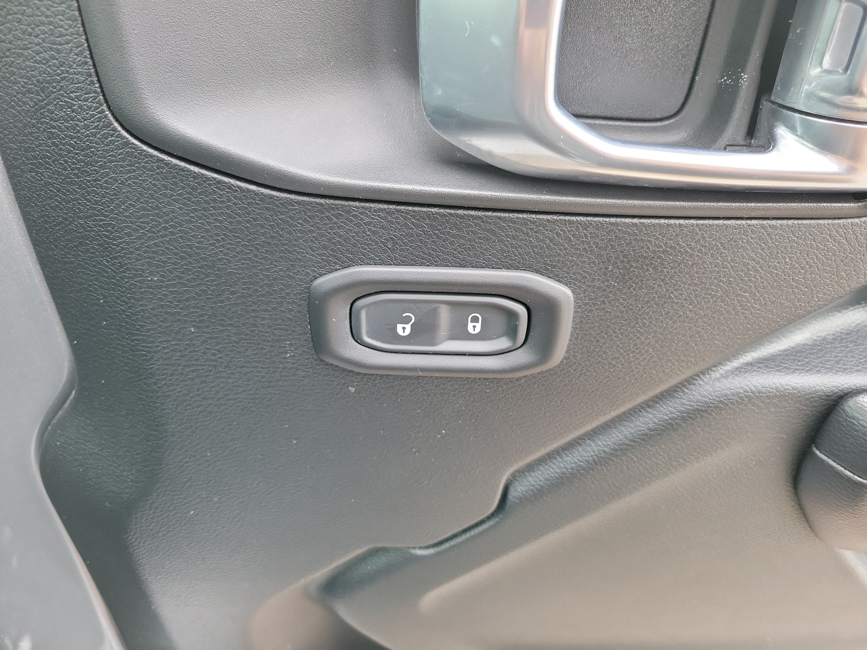Used 2021 Jeep Wrangler Unlimited Sport AWD/4WD image 21