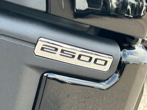 Used 2025 GMC Sierra 2500 AT4 w/ AT4 Premium Plus Package AWD/4WD image 49