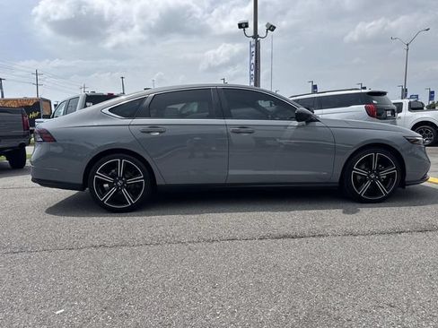 Used 2024 Honda Accord Sport image 4