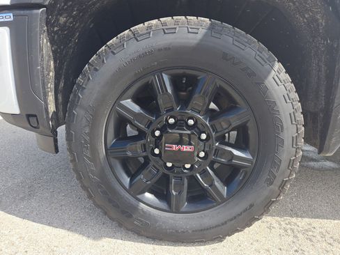 Used 2025 GMC Sierra 2500 AT4 AWD/4WD image 28