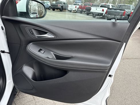 Used 2025 Buick Encore GX Preferred image 30