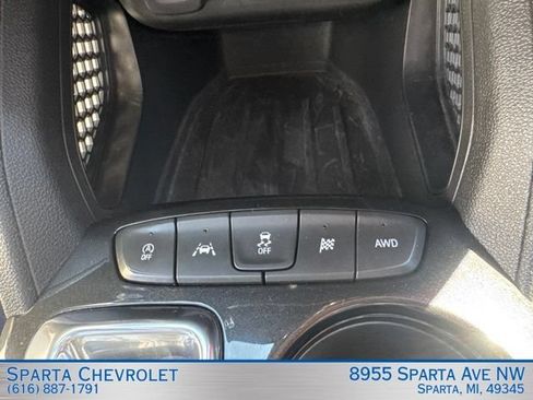 Used 2022 Chevrolet TrailBlazer RS w/ Sun and Liftgate Package AWD/4WD image 21
