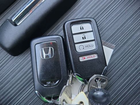 Used 2021 Honda Ridgeline Sport image 31