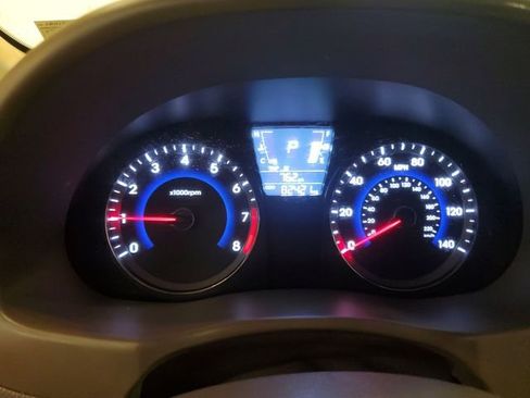 Used 2012 Hyundai Accent GLS FWD image 16